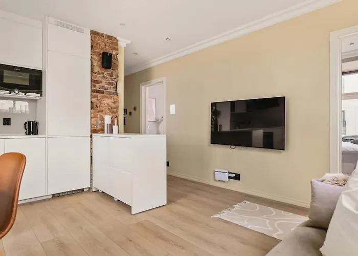 Dinbnb I New 2021 I Sonos And Smart Tv