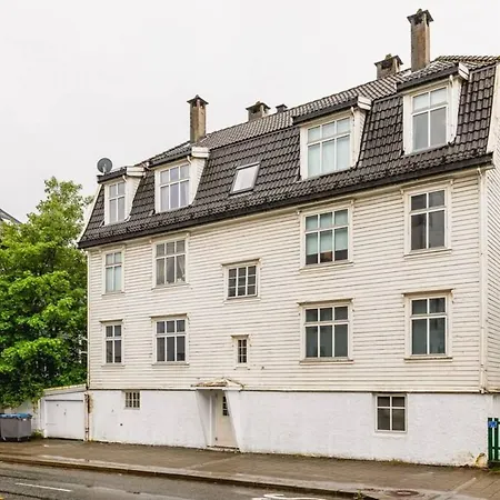 Dinbnb I New 2021 I Sonos And Smart Tv Lägenhet *