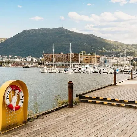 Dinbnb I New 2021 I Sonos And Smart Tv アパート ベルゲン